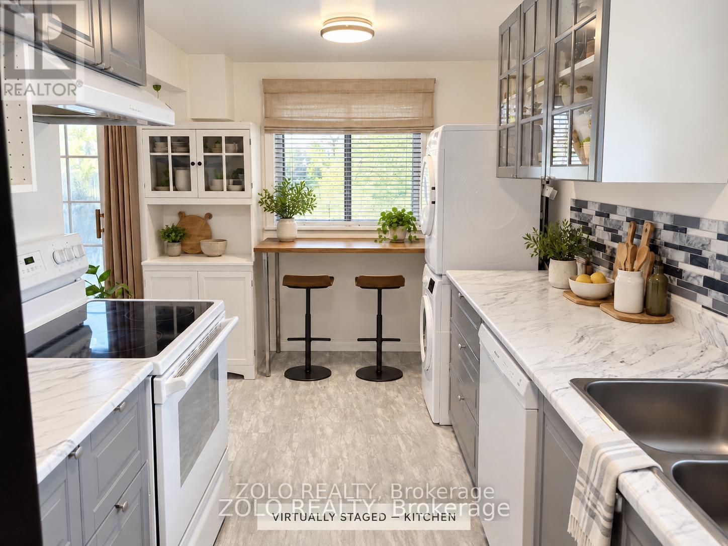147 Burns Circle, Barrie, Ontario  L4N 5J8 - Photo 6 - S14098632