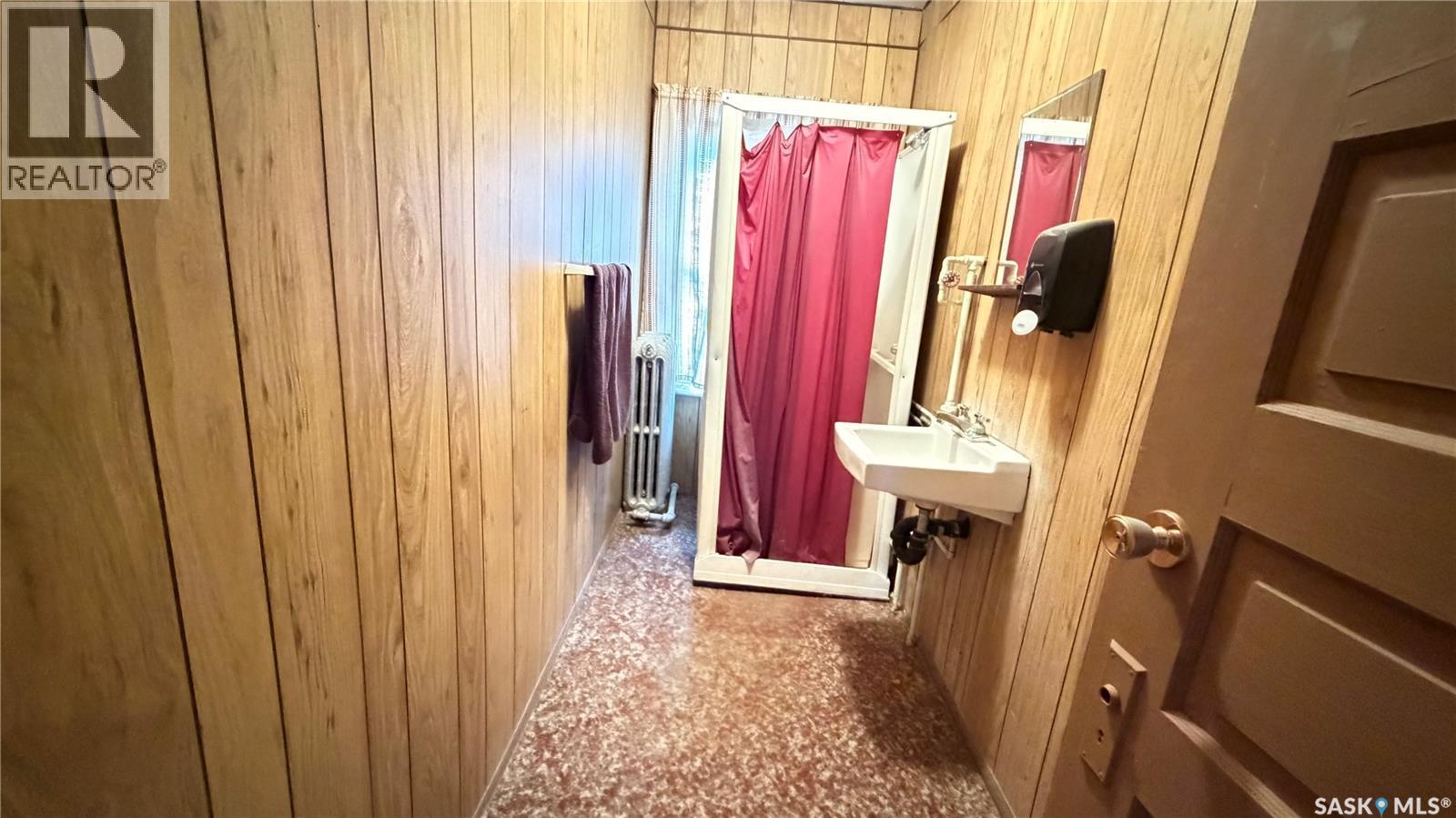 80 Railway Avenue, Fox Valley, Saskatchewan  S0N 0V0 - Photo 37 - SK051872