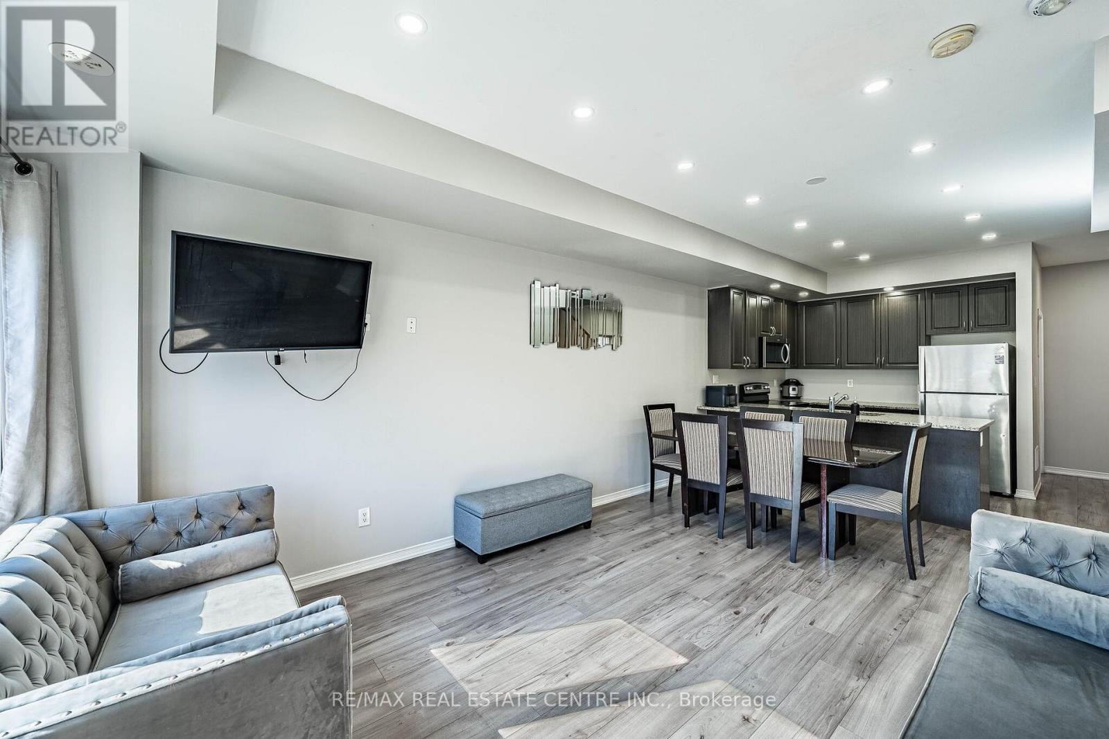 91 Danzatore Path, Oshawa, Ontario  L1L 0P9 - Photo 7 - E14114868