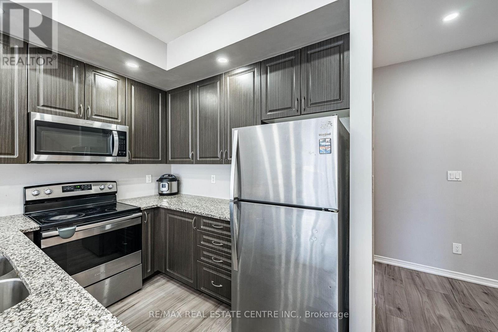 91 Danzatore Path, Oshawa, Ontario  L1L 0P9 - Photo 8 - E14114868