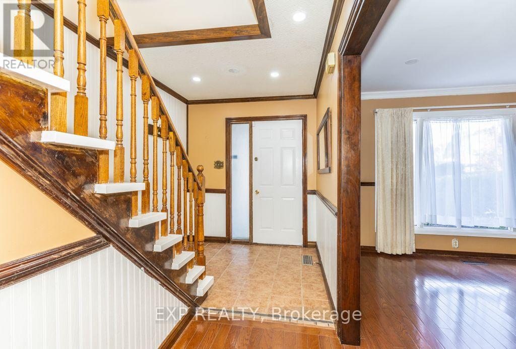 Main / Upper - 64 Burden Crescent, Ajax, Ontario  L1S 3T8 - Photo 2 - E14114872