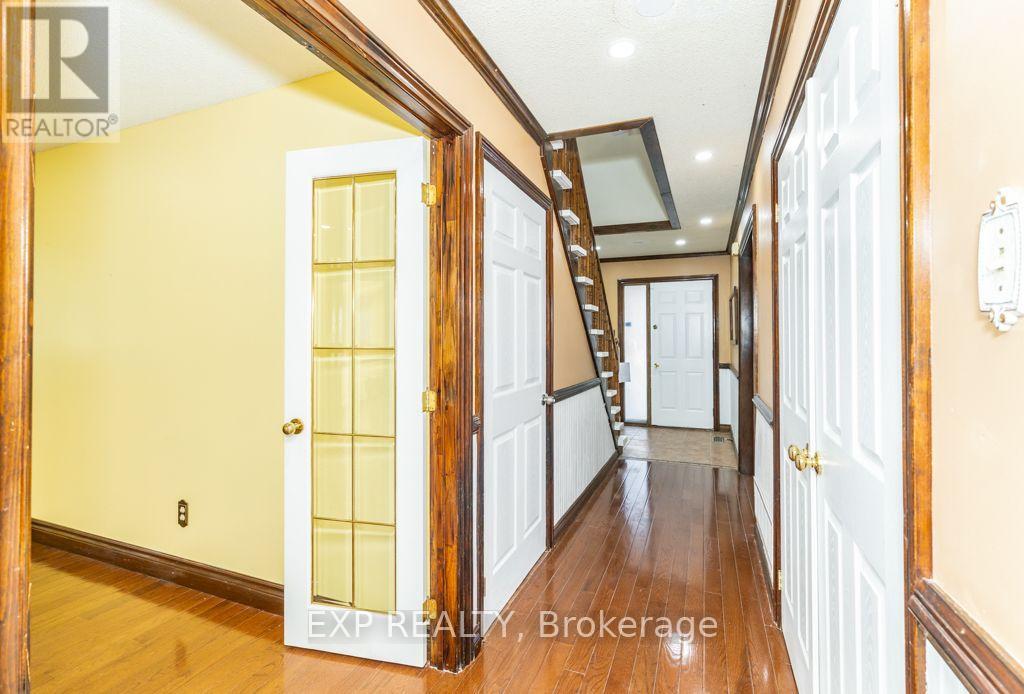 Main / Upper - 64 Burden Crescent, Ajax, Ontario  L1S 3T8 - Photo 9 - E14114872