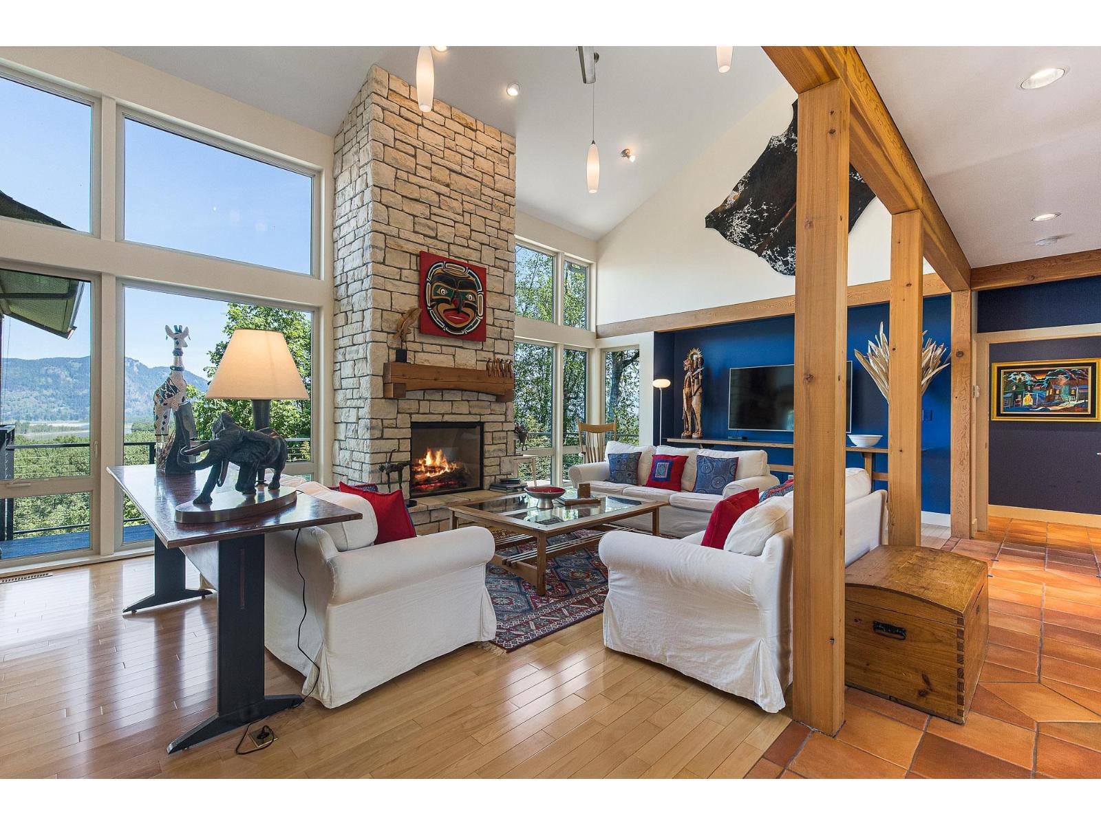 43857 Stoneridge Place, Chilliwack Mountain, Chilliwack, British Columbia  V2R 5V2 - Photo 10 - R3178090