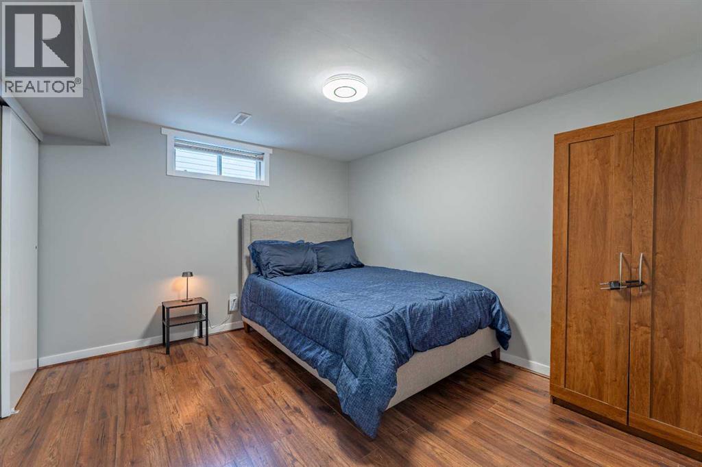 208 Woodpark Place Sw, Calgary, Alberta  T2M 2S5 - Photo 29 - A2349698