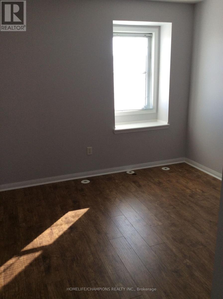 Unit #2 - 32 Ecopark Gate, Toronto, Ontario  M1B 6G8 - Photo 5 - E14114894