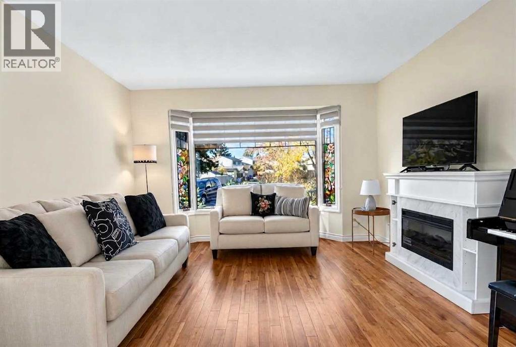 20 Erin Croft Place SE, Calgary, Alberta  T2B 2V3 - Photo 6 - A2353766