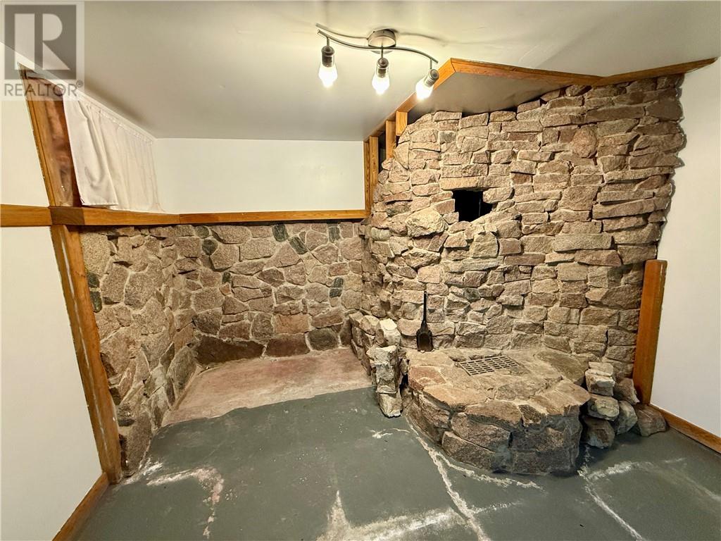 54 Maple Crescent, Atikokan, Ontario  P0T 1C0 - Photo 18 - 2131063
