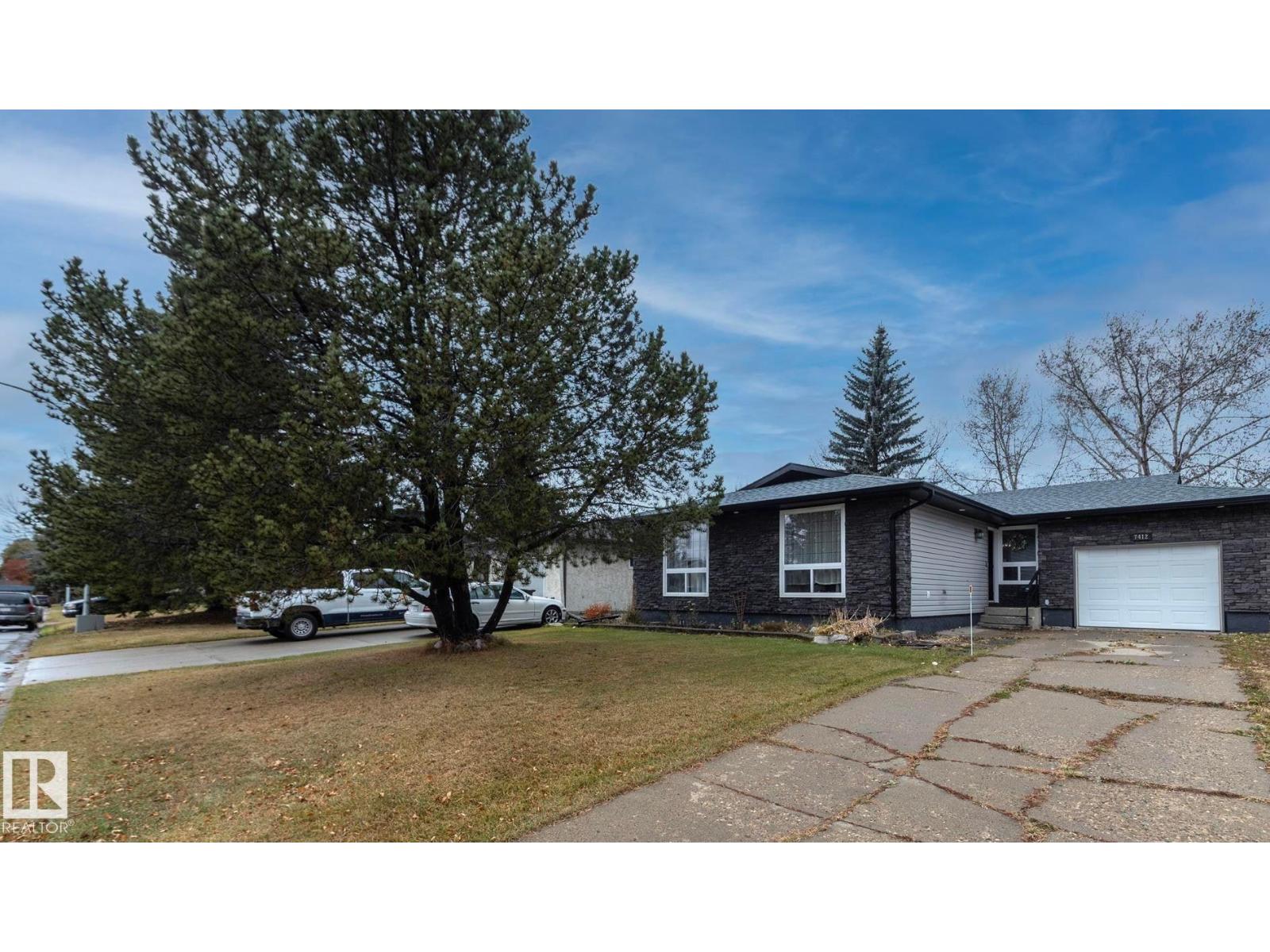 7412 33 AV NW, Edmonton, Alberta