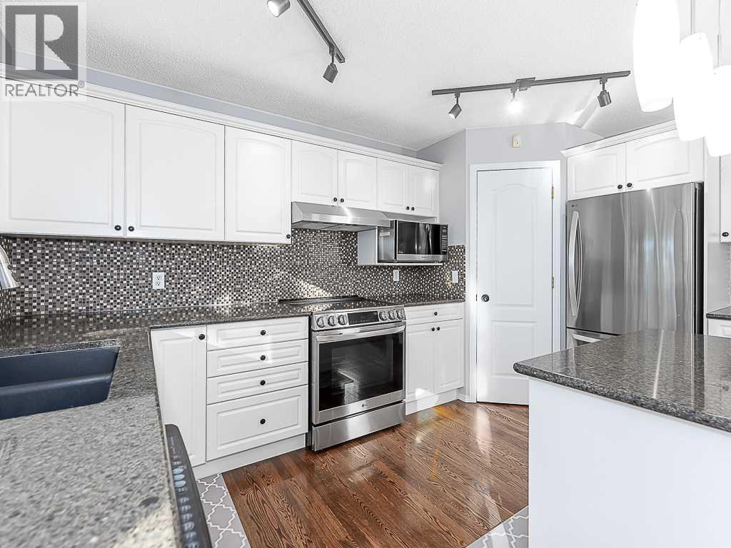 150 Hampstead Close NW, Calgary, Alberta  T3A 5J1 - Photo 10 - A2354152