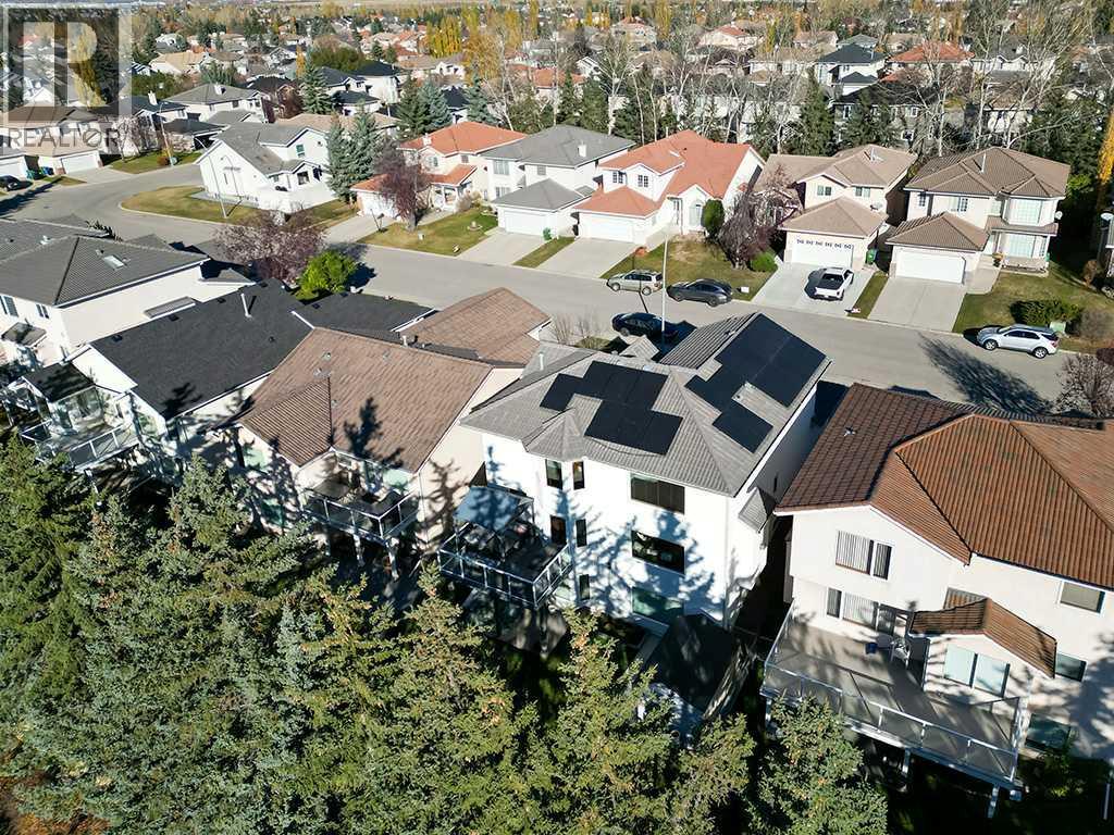 150 Hampstead Close NW, Calgary, Alberta  T3A 5J1 - Photo 3 - A2354152