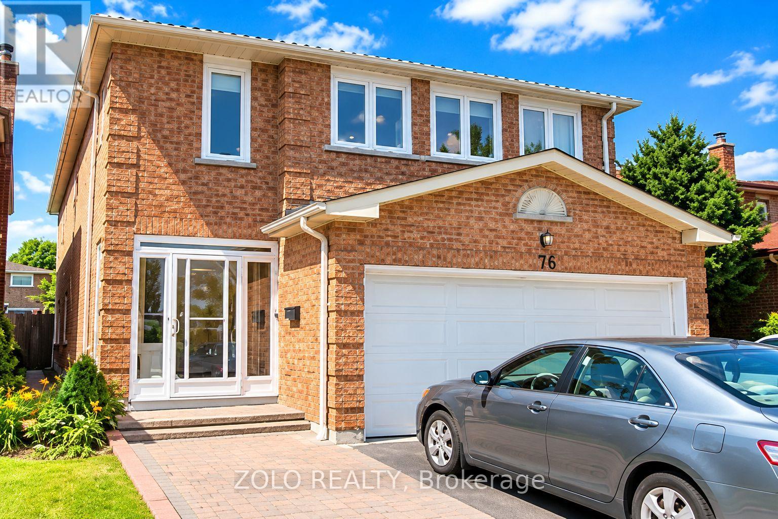 76 Lansbury Drive W, Toronto, Ontario  M1V 3H6 - Photo 2 - E14114950