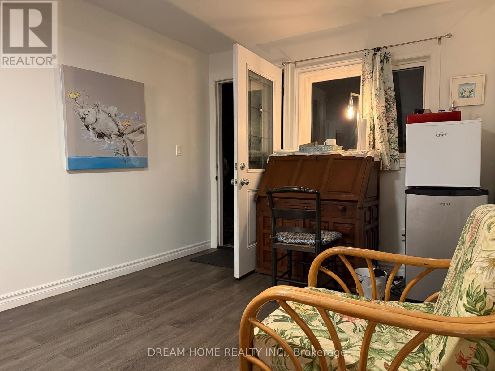 Studio A - 850 Clarkson Road S, Mississauga, Ontario  L5J 2V3 - Photo 2 - W13667782
