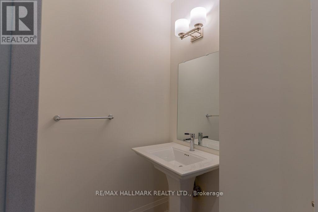 3313 Taha Gardens, Oakville, Ontario  L6M 4K1 - Photo 13 - W14110452