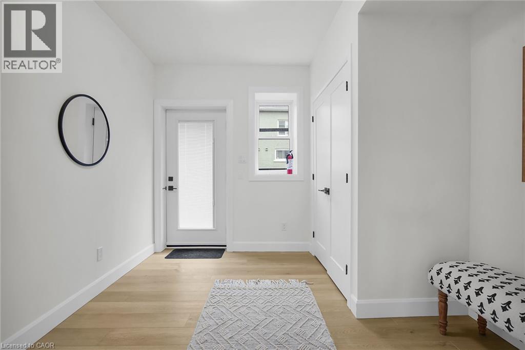 74a Church Street Unit# 1, Stratford, Ontario  N5A 2R2 - Photo 4 - 40869477