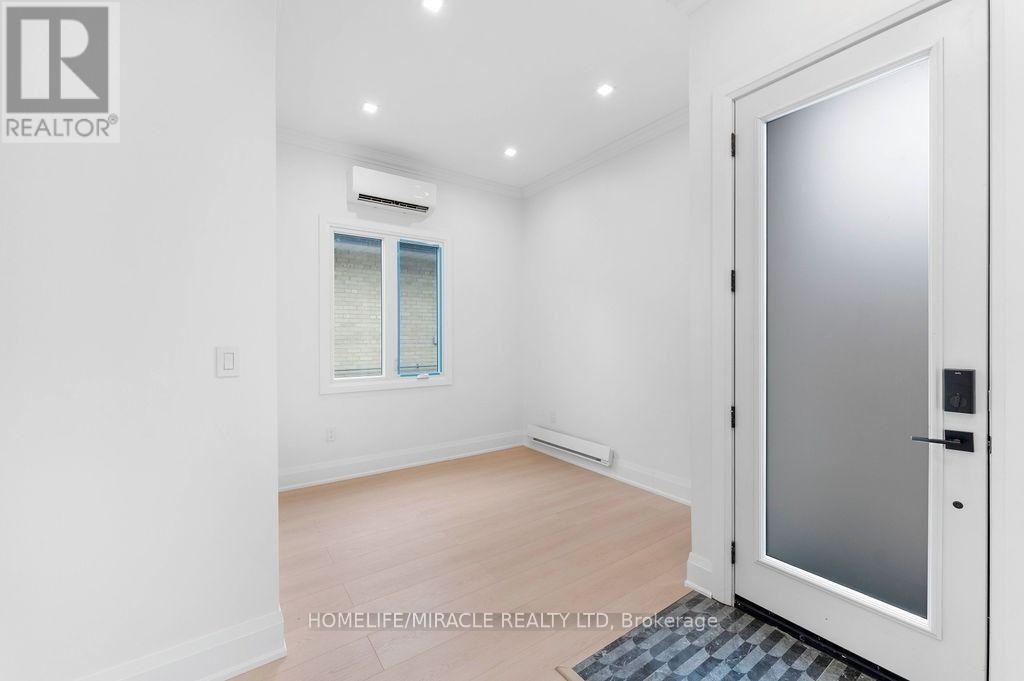 Garden Suite - 22 Rossander Court, Toronto, Ontario  M1J 2B7 - Photo 9 - E14114670