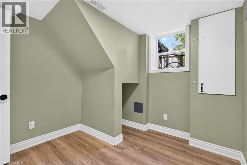 592 Aberdeen Avenue Unit# 1, Hamilton, Ontario  L8P 2T1 - Photo 18 - 40873411