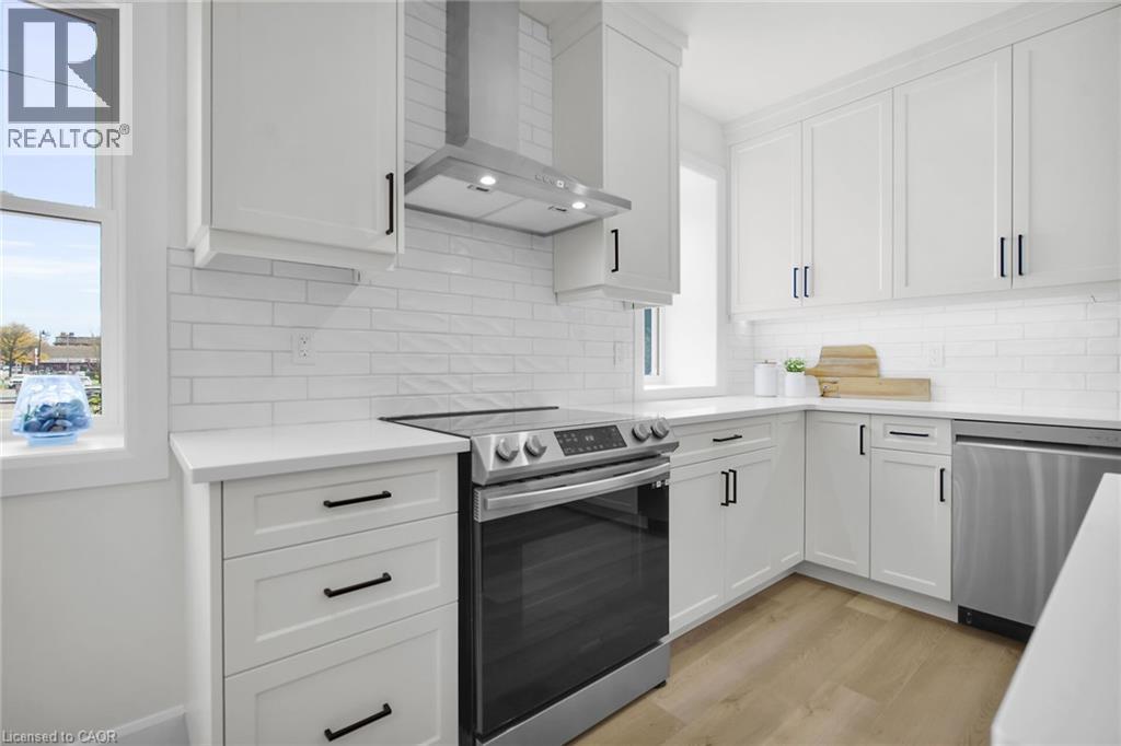 74a Church Street Unit# 2, Stratford, Ontario  N5A 2R2 - Photo 8 - 40869487