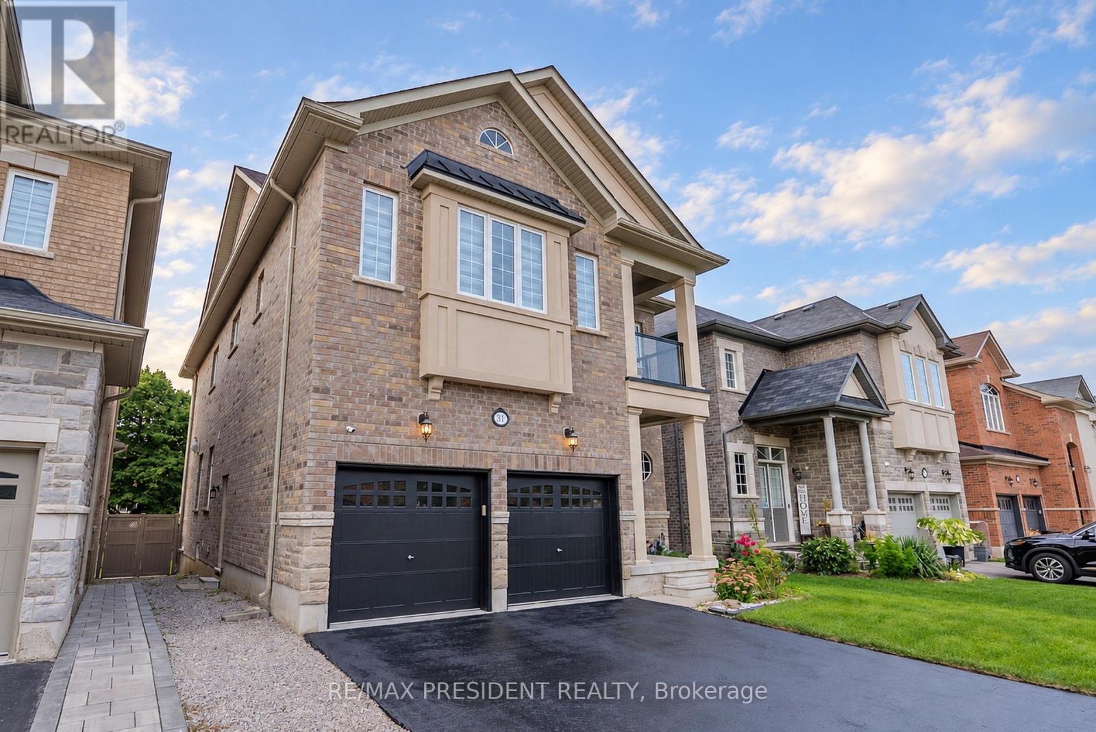 31 Monarch Drive, Halton Hills, Ontario  L7G 0H9 - Photo 4 - W14111332