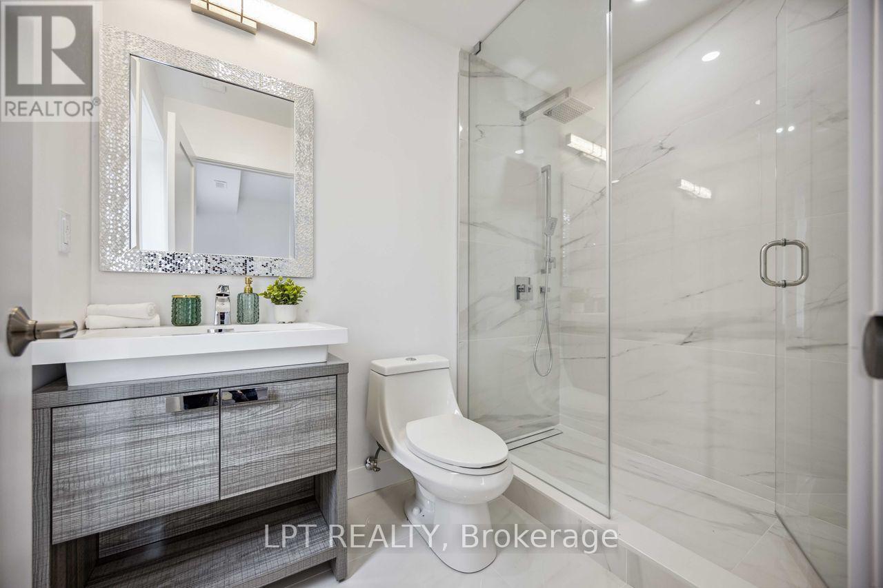 3 - 19 Hatfield Crescent, Toronto, Ontario  M9W 3R7 - Photo 3 - W14115092