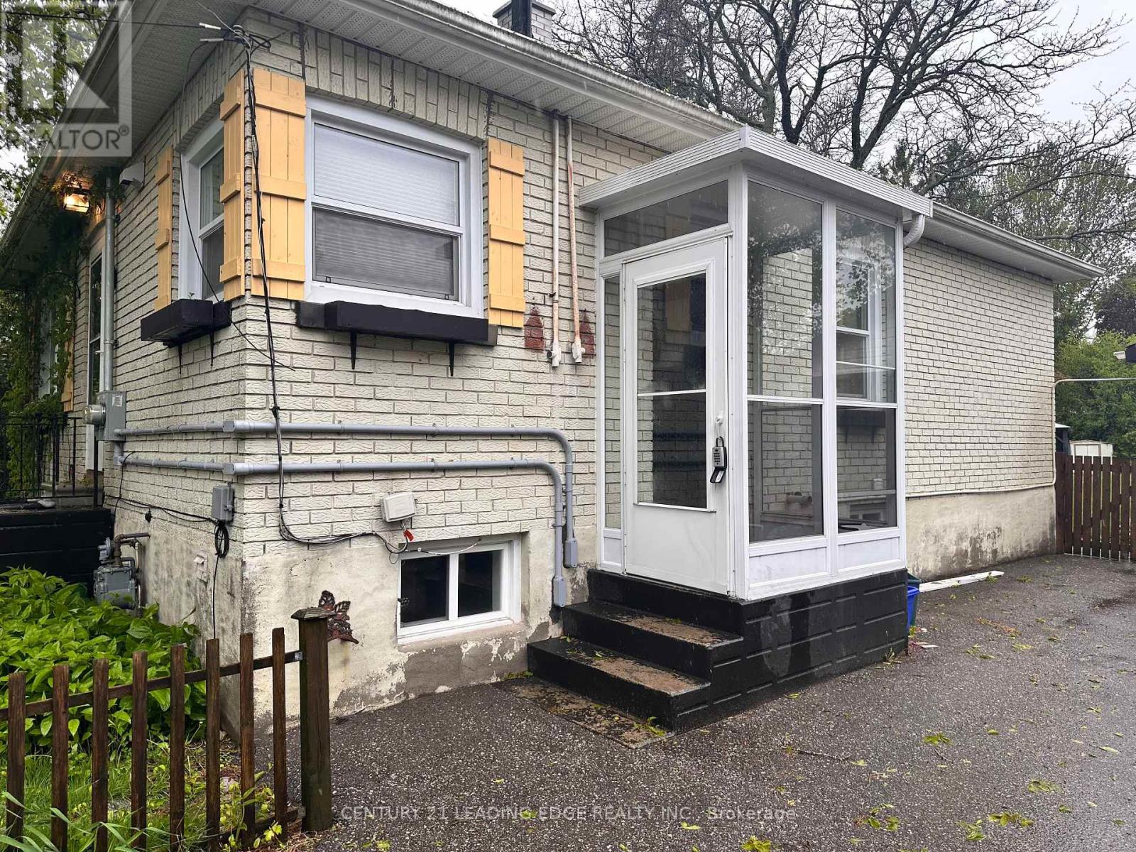 Bsmt - 92 Thickson Road N, Whitby, Ontario  L1N 3R1 - Photo 2 - E14115120