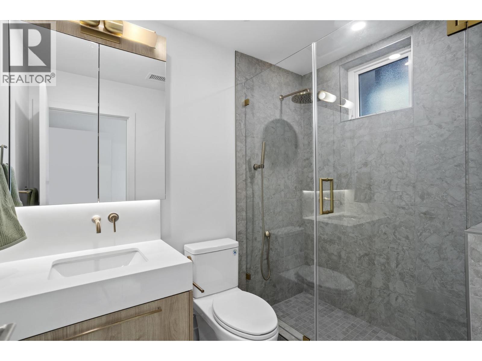 131 602 E 2nd Street, North Vancouver, British Columbia  V7L 1G7 - Photo 12 - R3174338