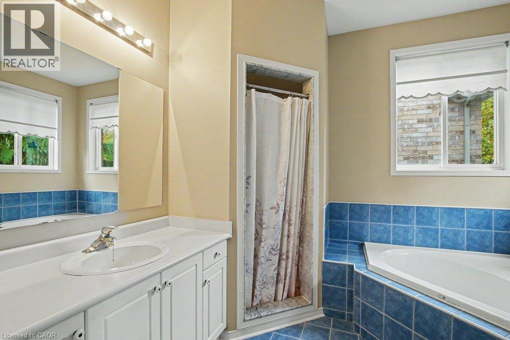 172 Valmont Court, Ancaster, Ontario L9G 5A1 - Photo 21 - 40872077