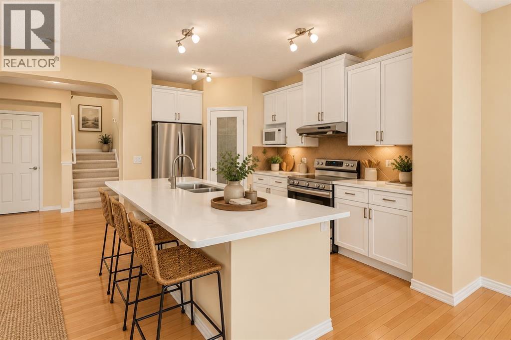 220 Silverado Range Heights Sw, Calgary, Alberta  T2X 0B8 - Photo 4 - A2353142