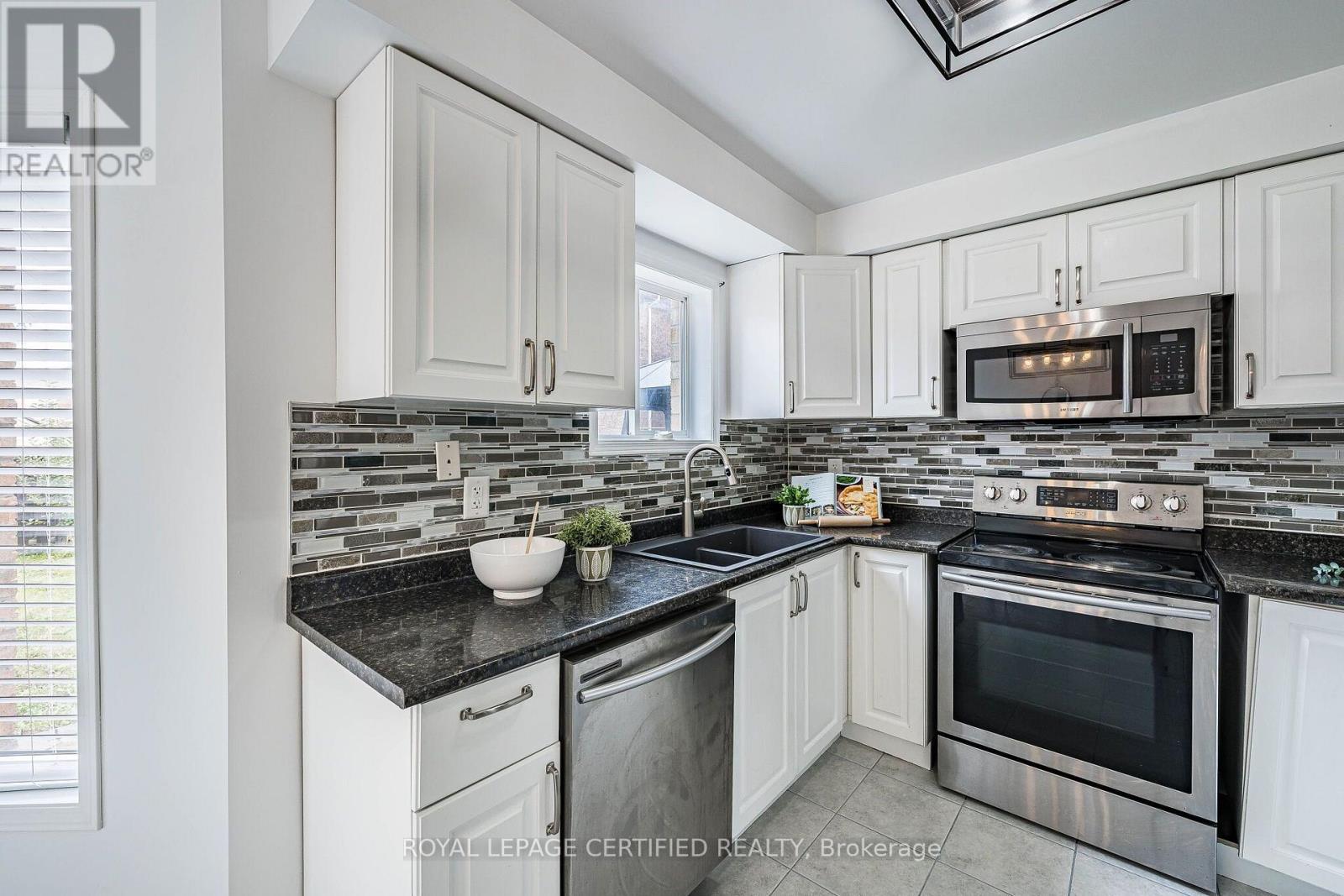 105 Howling Crescent, Ajax, Ontario  L1S 7S1 - Photo 22 - E13834172