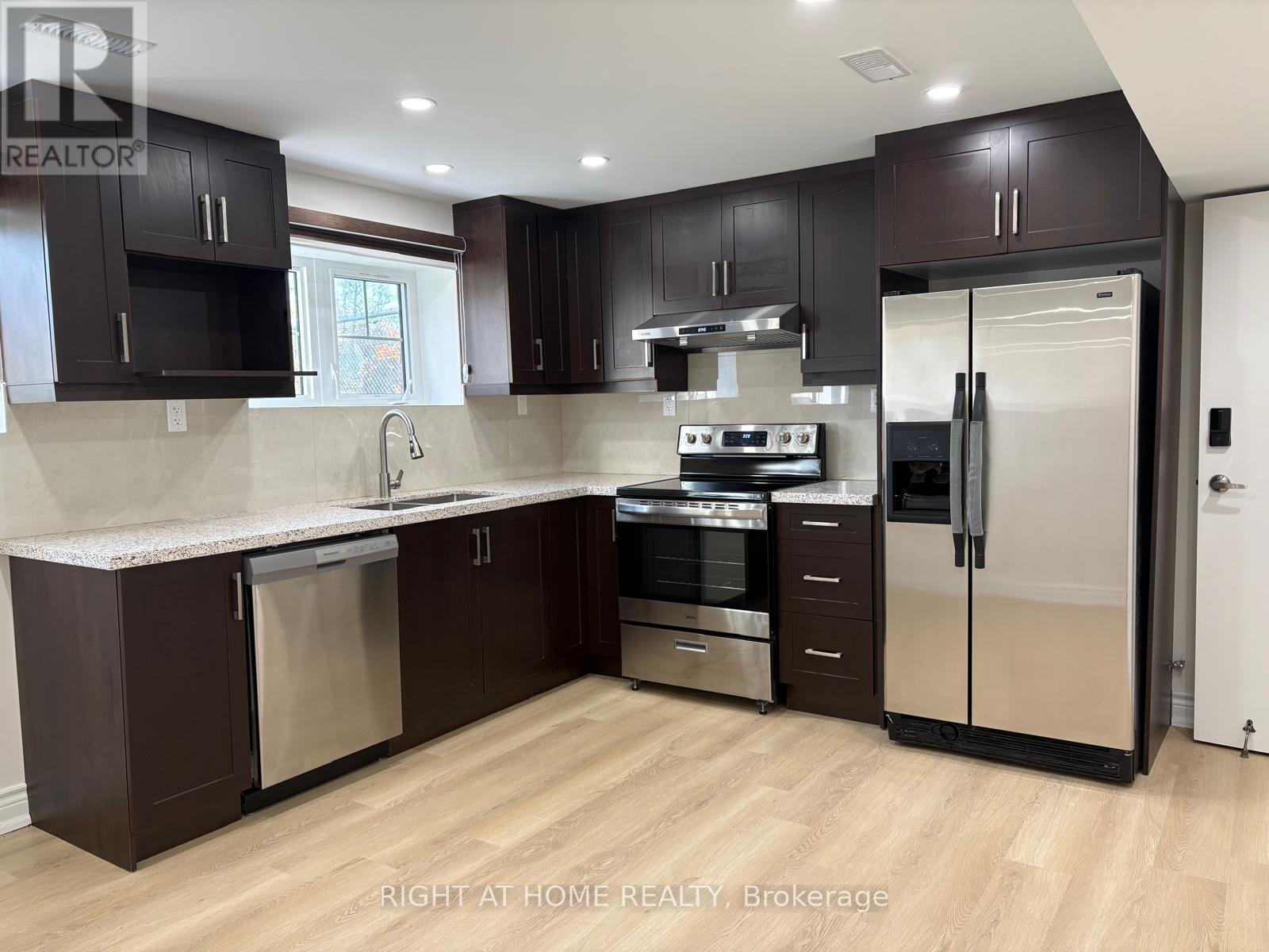 2453 New Providence Street, Oshawa, Ontario  L1L 0G2 - Photo 9 - E14115216