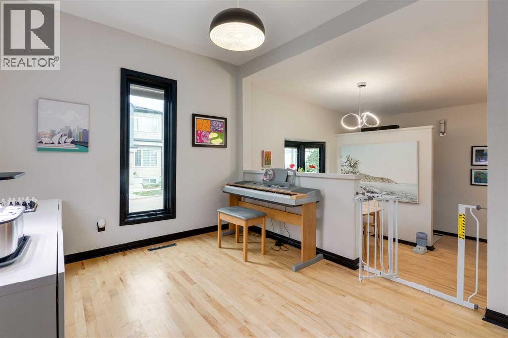 1940 Broadview Road NW, Calgary, Alberta T2N 3H7 - Photo 10 - A2349196