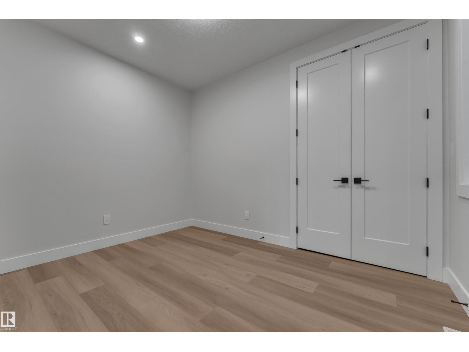 8422 223a St NW, Edmonton, Alberta  T5T 7X2 - Photo 7 - E4506546