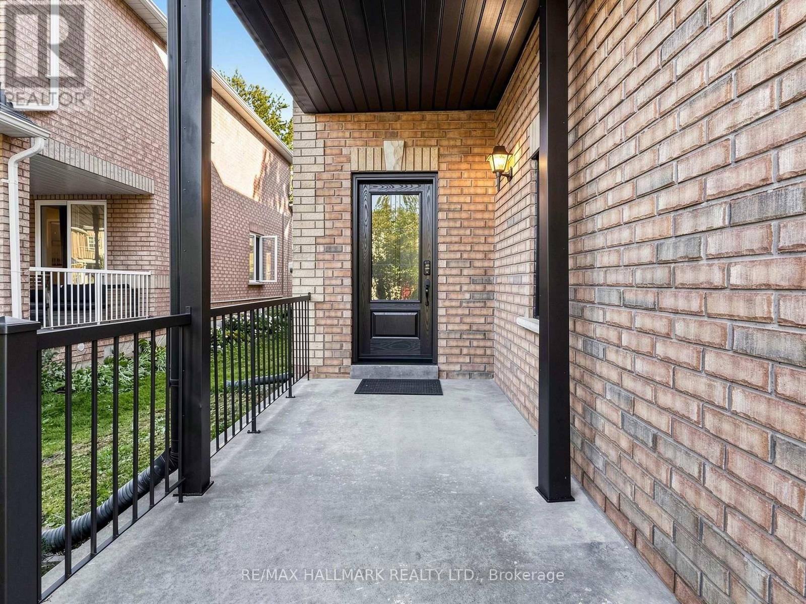 45 Colonial Crescent, Richmond Hill, Ontario  L4E 3X3 - Photo 3 - N14109620