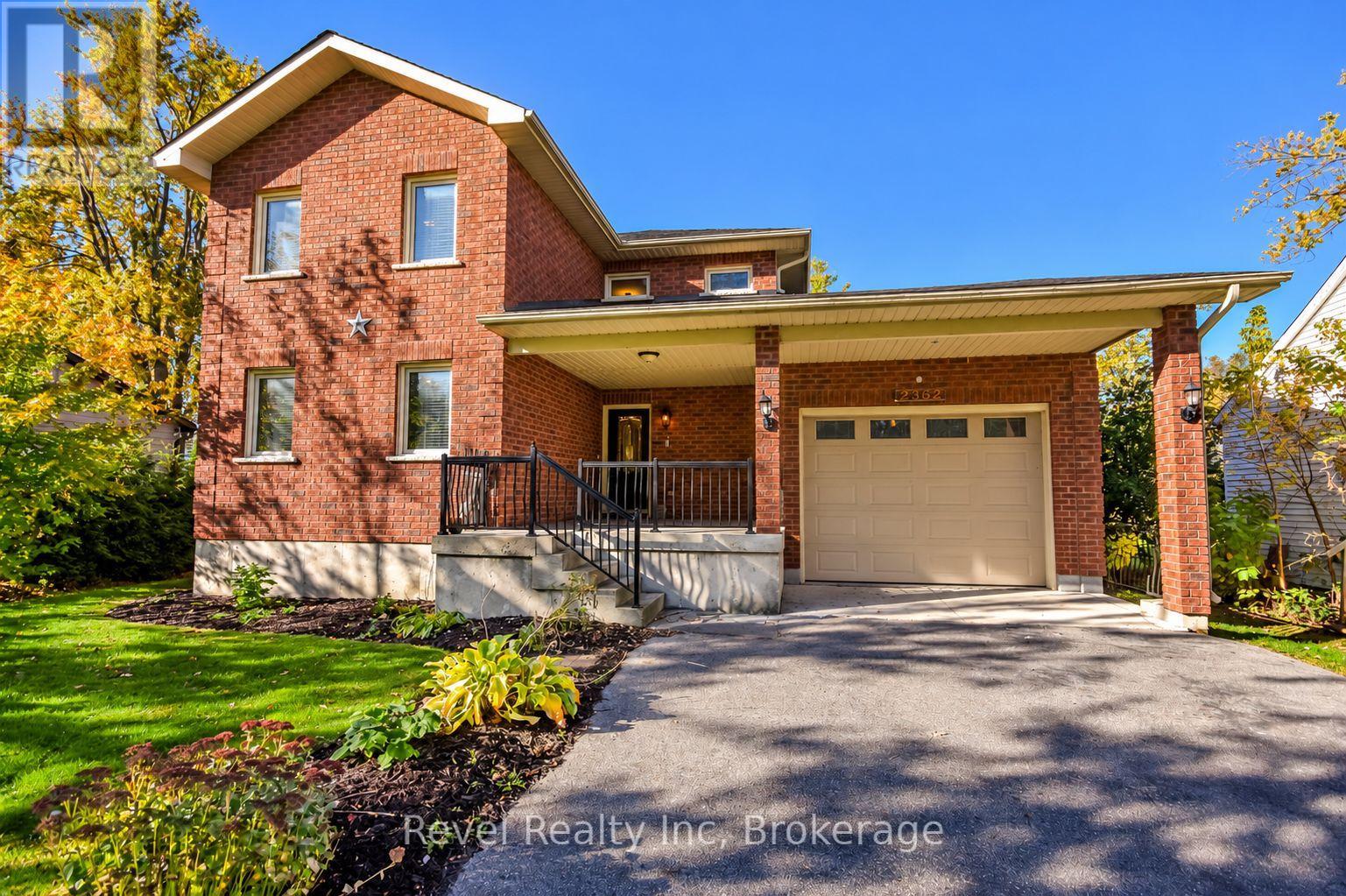 2362 TALL TREE LANE, Innisfil, Ontario