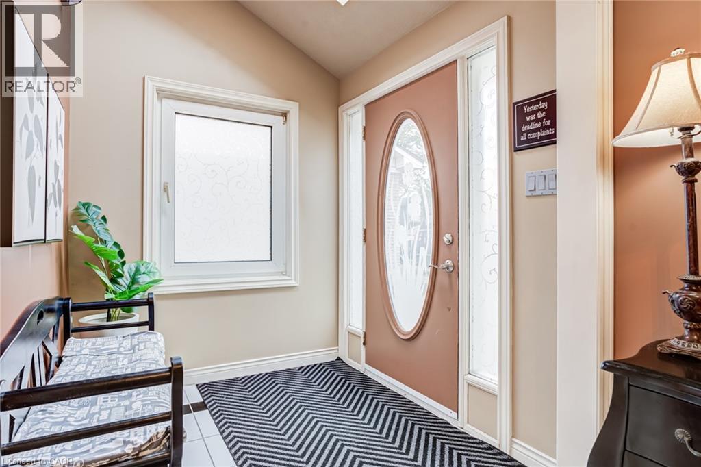 106 Appleford Road, Hamilton, Ontario  L9C 6B8 - Photo 3 - 40860912