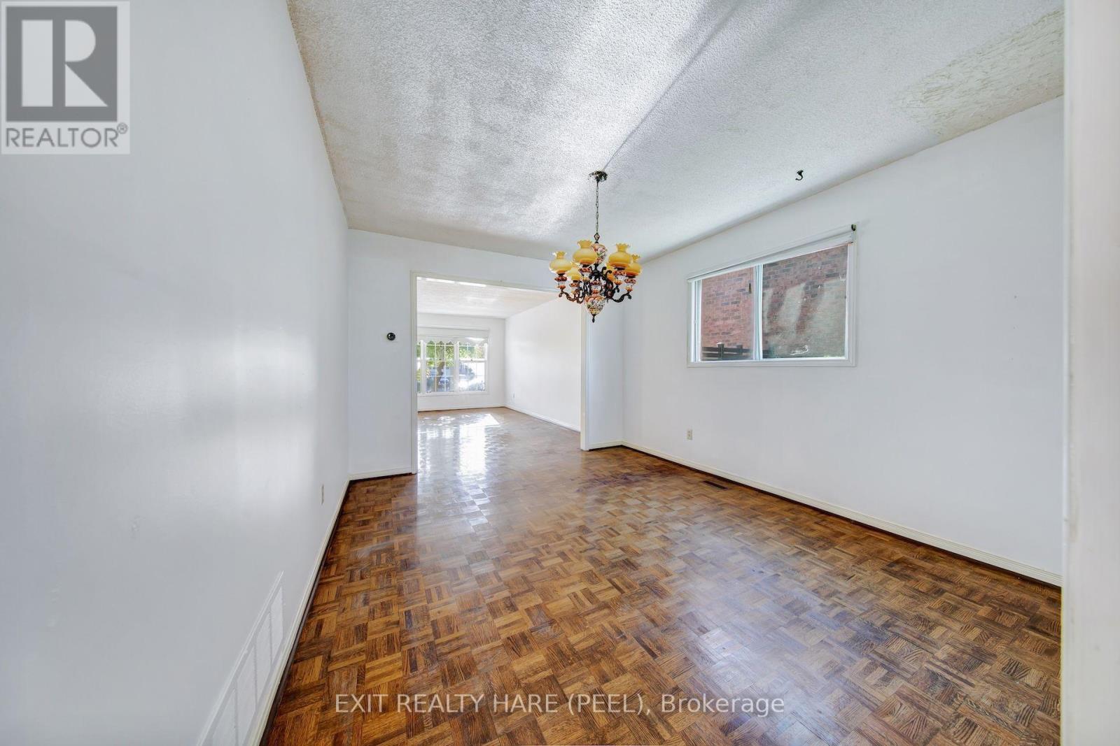 45 Mossbank Drive, Brampton, Ontario  L6W 3Y9 - Photo 15 - W14115256