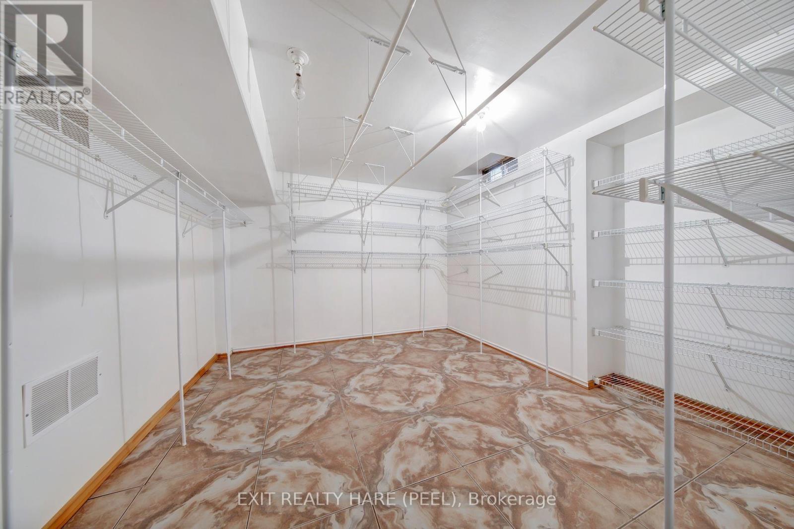 45 Mossbank Drive, Brampton, Ontario  L6W 3Y9 - Photo 41 - W14115256