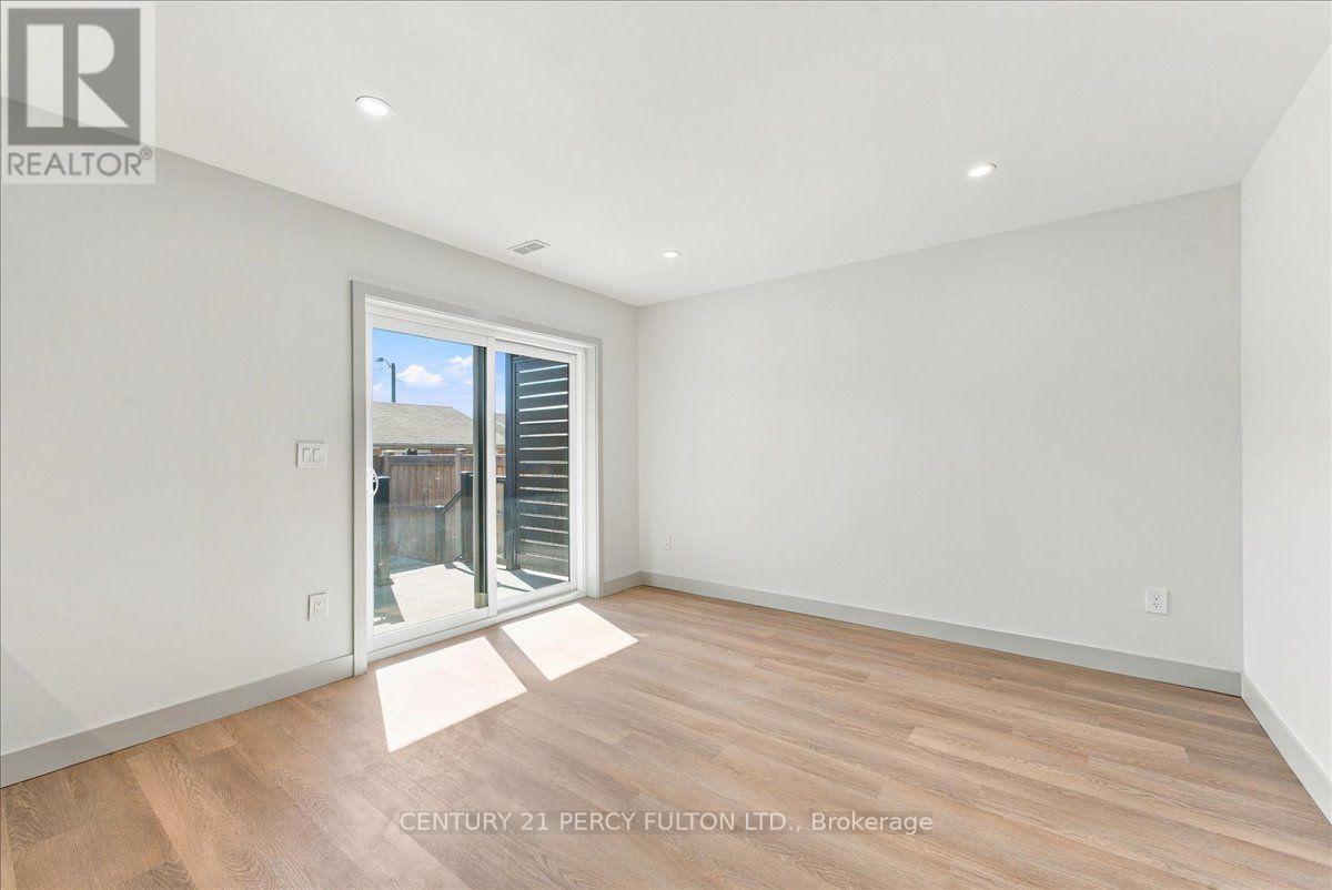 1 - 113 Hatherley Road, Toronto, Ontario  M6E 1W4 - Photo 10 - W14115260