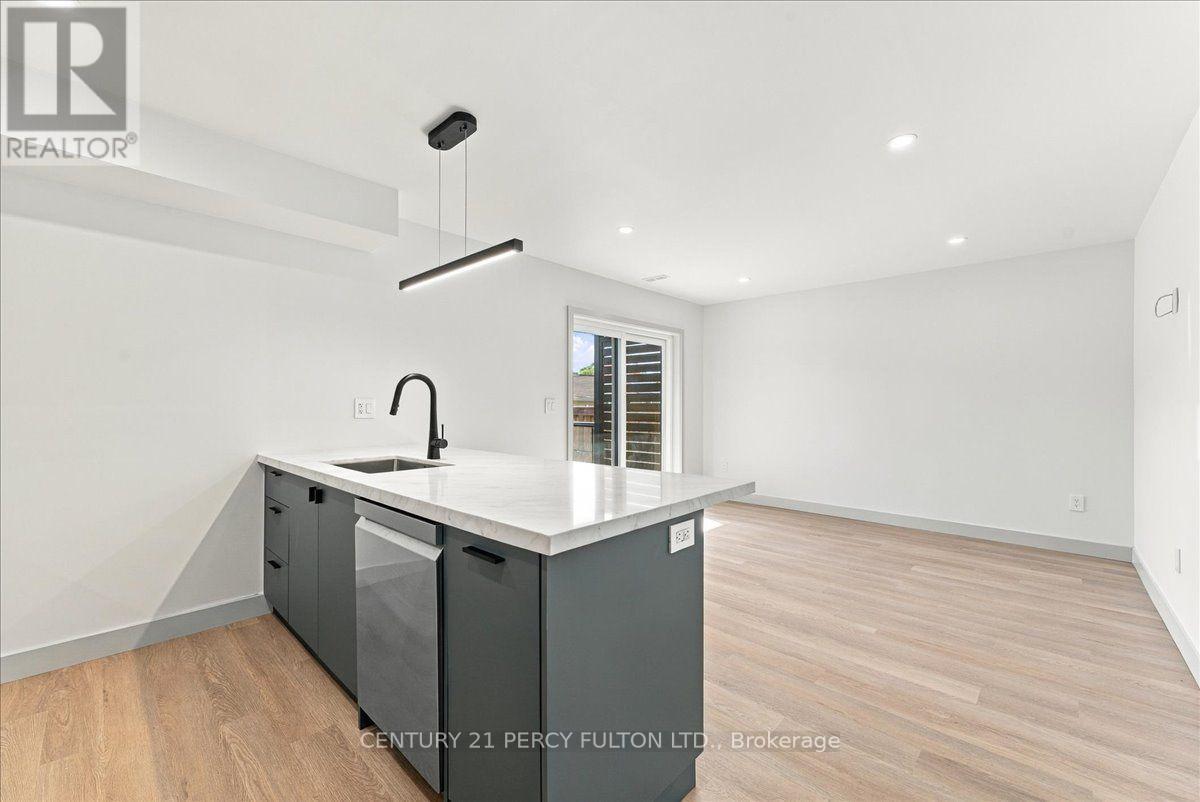 1 - 113 Hatherley Road, Toronto, Ontario  M6E 1W4 - Photo 11 - W14115260