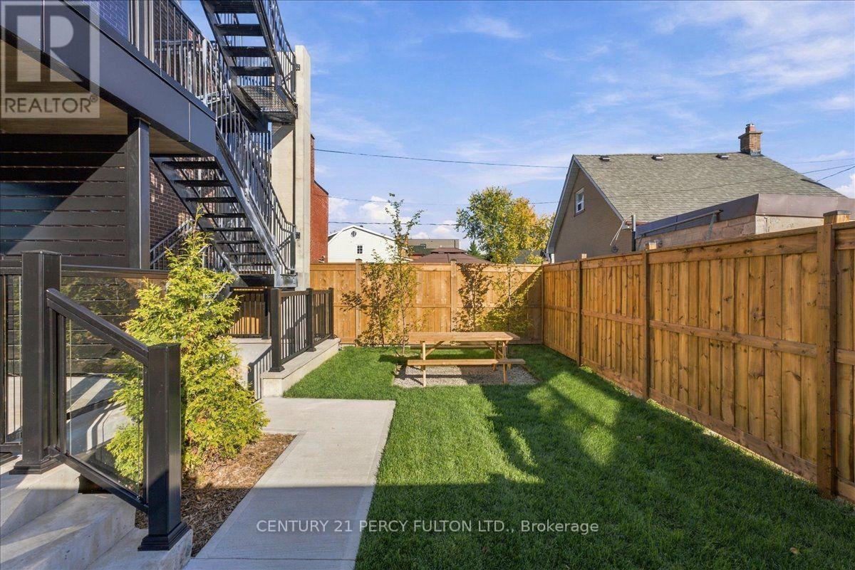 1 - 113 Hatherley Road, Toronto, Ontario  M6E 1W4 - Photo 2 - W14115260