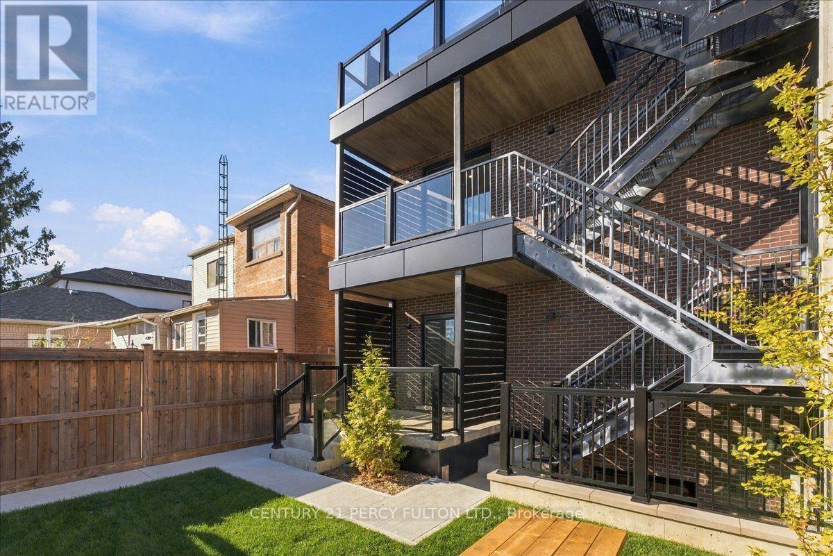 1 - 113 Hatherley Road, Toronto, Ontario  M6E 1W4 - Photo 3 - W14115260