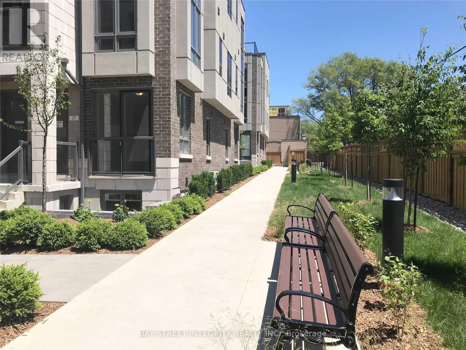 25 - 715 Lawrence Avenue W, Toronto, Ontario  M6A 0C6 - Photo 3 - W14115266