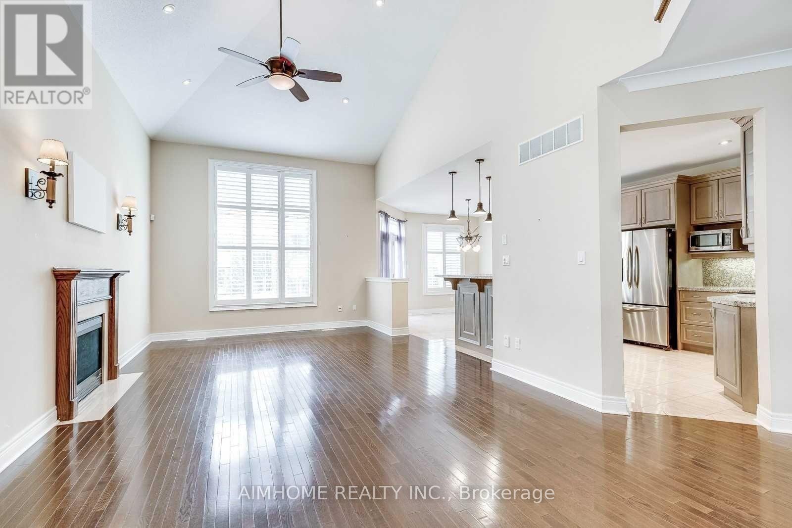 2489 Lyndhurst Drive, Oakville, Ontario  L6H 7V8 - Photo 6 - W14114514