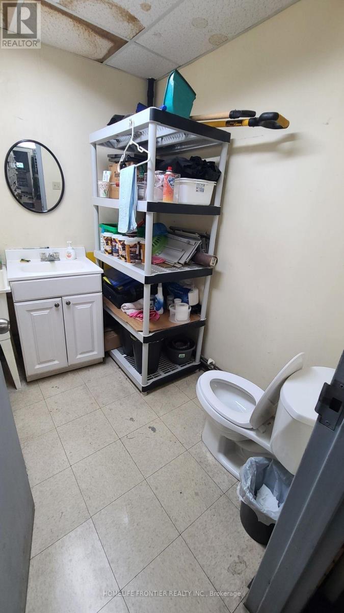5978 Bathurst Street, Toronto, Ontario  M2R 1Z1 - Photo 8 - C14115314