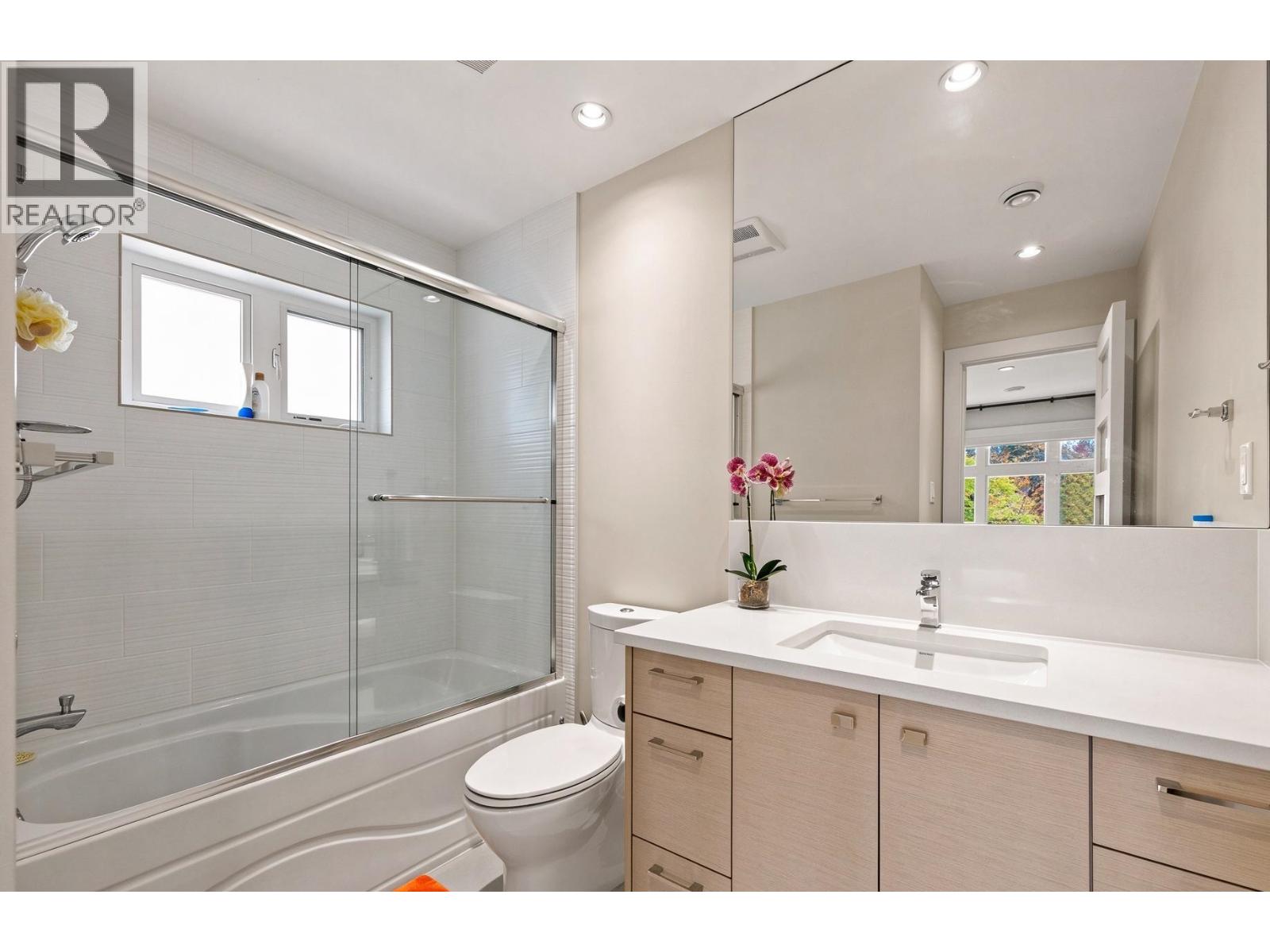 1420 W 54th Avenue, Vancouver, British Columbia  V6P 1N9 - Photo 28 - R3178080