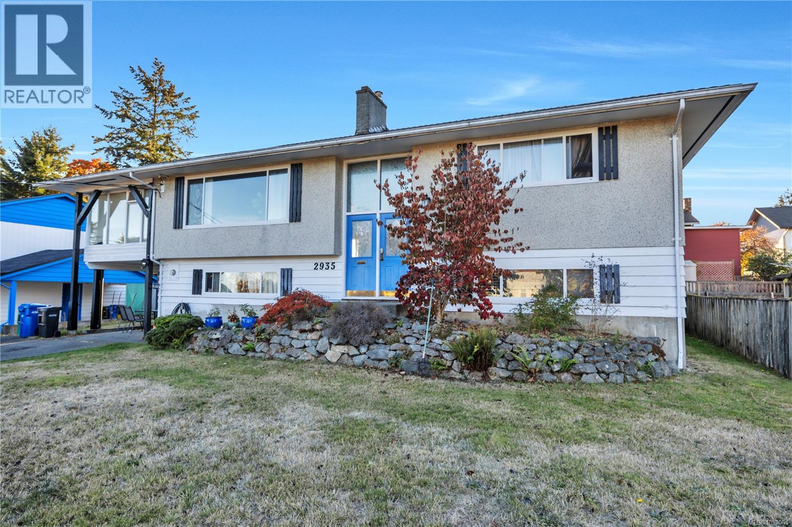 2935 Colwood Rd