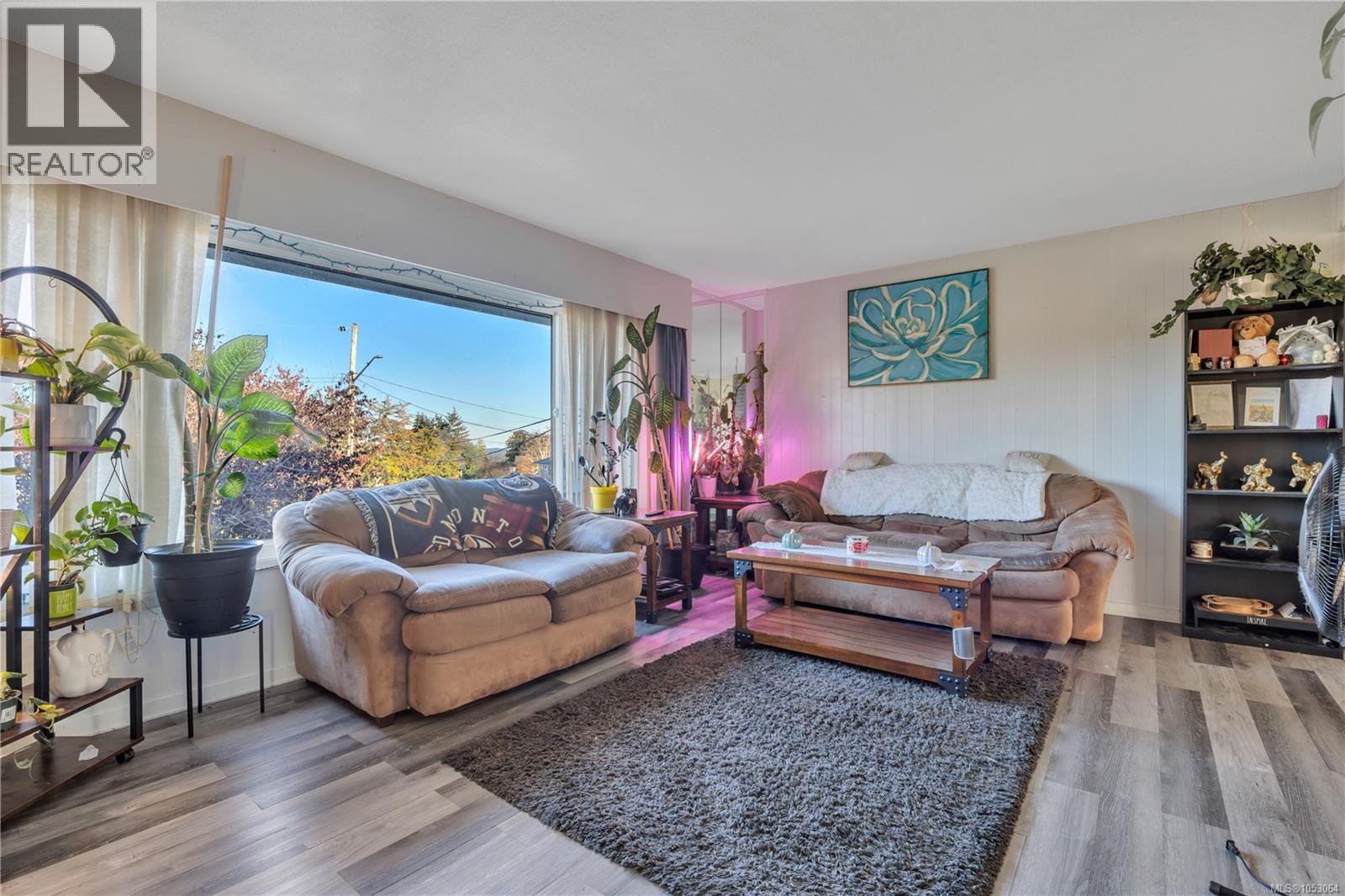 2935 Colwood Rd