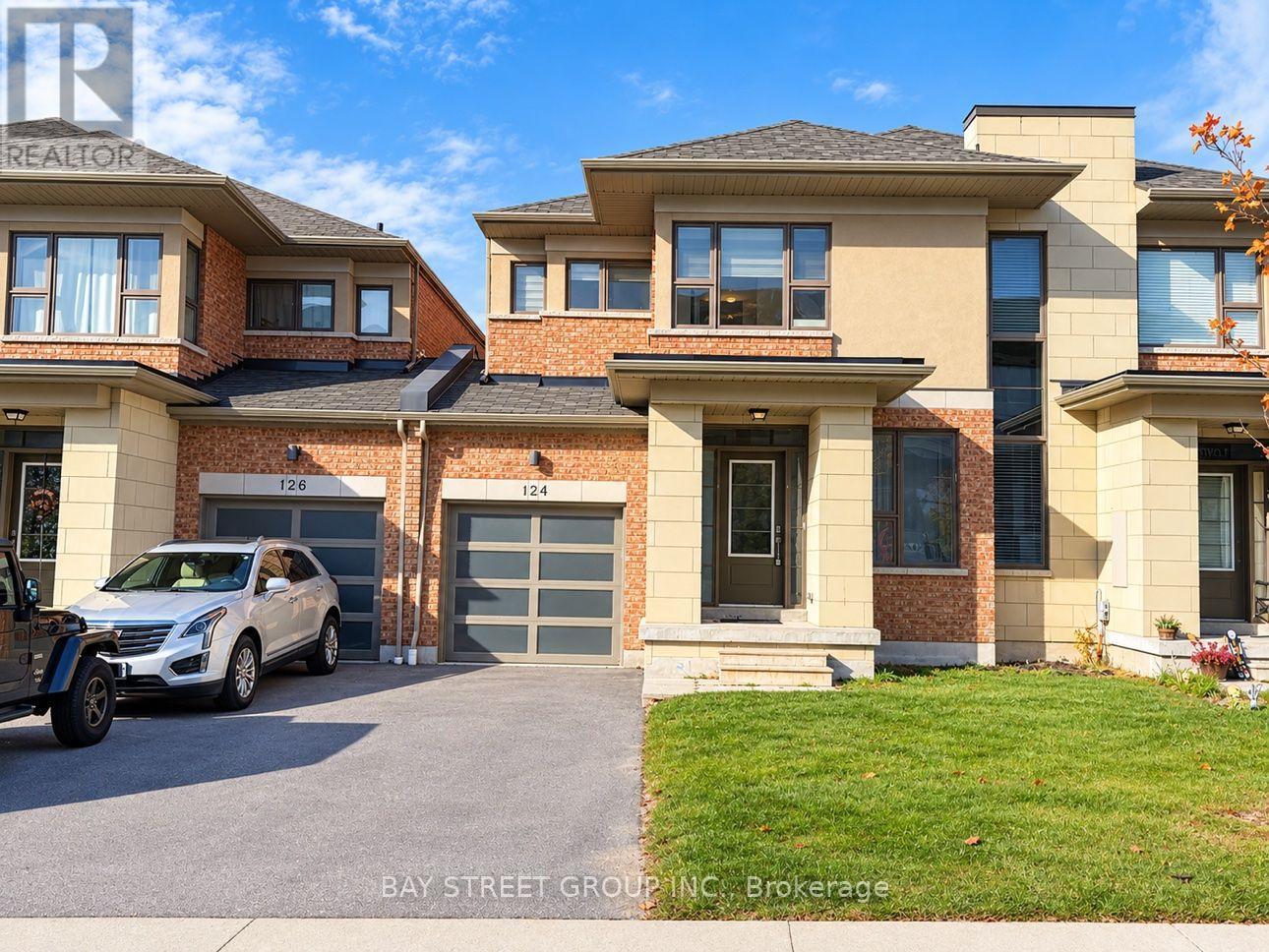 124 VANIER STREET, Whitby, Ontario