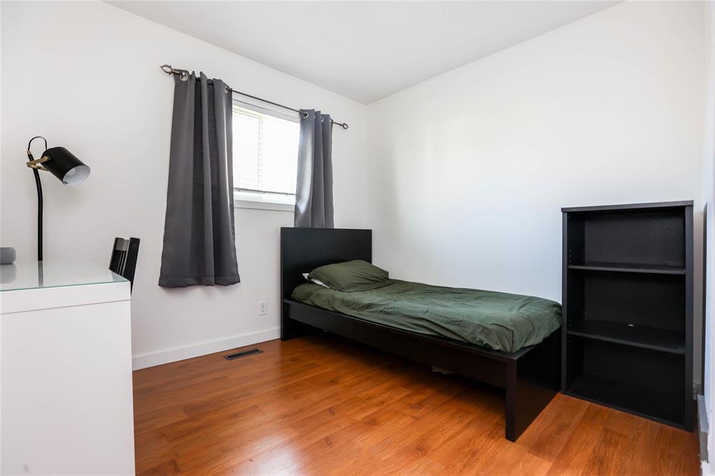 54 Morningmead Walk, Winnipeg, Manitoba  R2G 2E9 - Photo 19 - 202625897