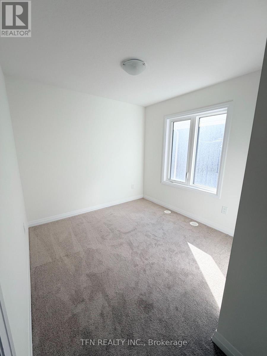 22 Kensington Road, Haldimand, Ontario  N3W 0J9 - Photo 12 - X13873202
