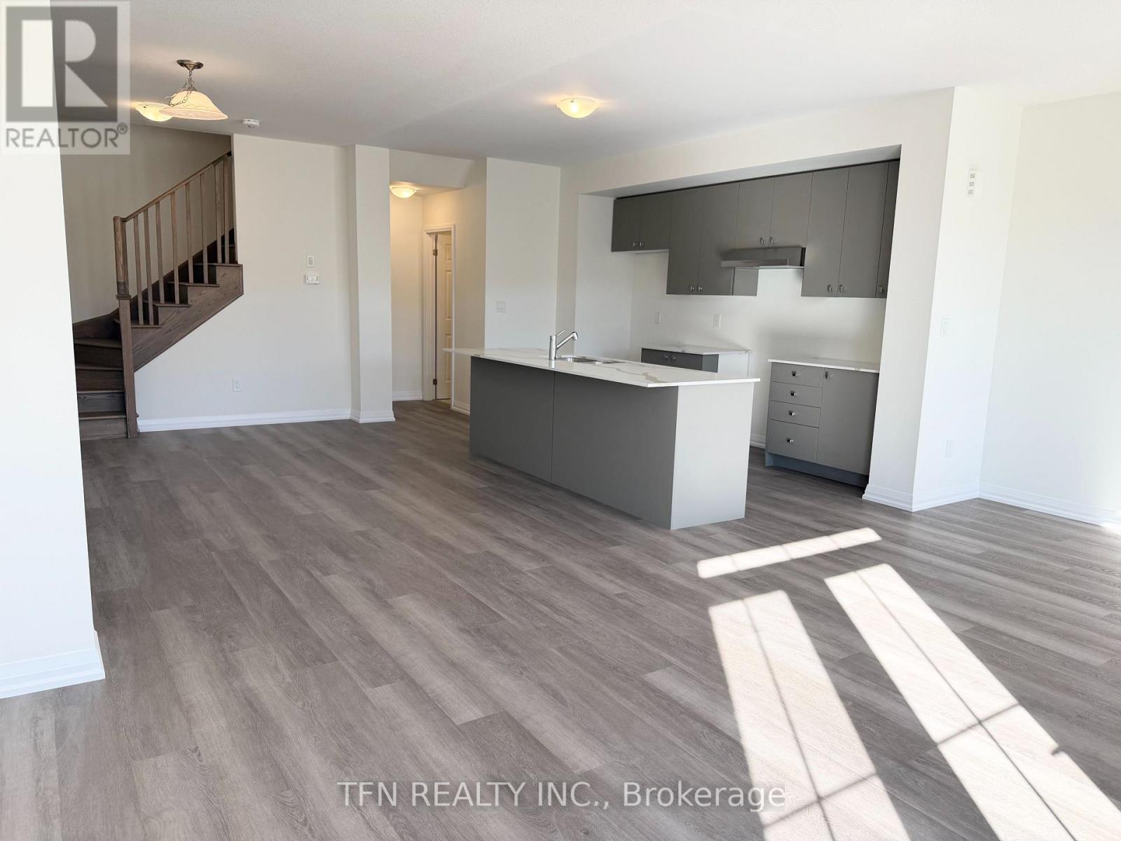 22 Kensington Road, Haldimand, Ontario  N3W 0J9 - Photo 6 - X13873202